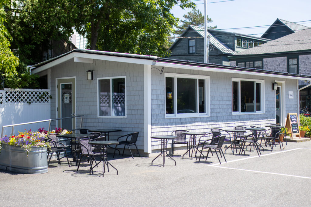 Bar Harbor Villager Motel on-site breakfast building