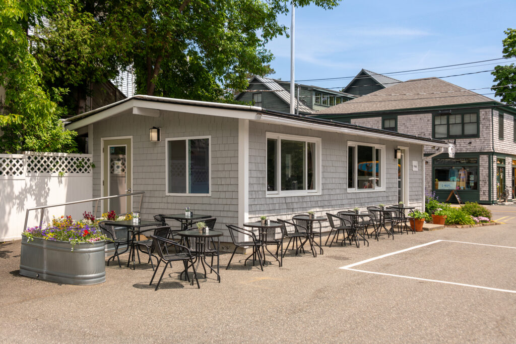 Phoro of the Breakfast Cottage at the Bar Harbor Villager Motel in Bar Harbor, Maine